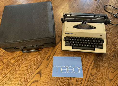 Vintage Adler Meteor Electric Typewriter With Hard Case - Eco Evolution