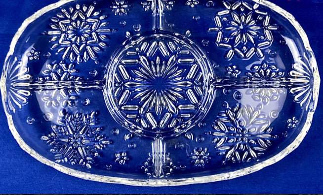 Early American Pressed Glass Serving Piece - Eco Evolution