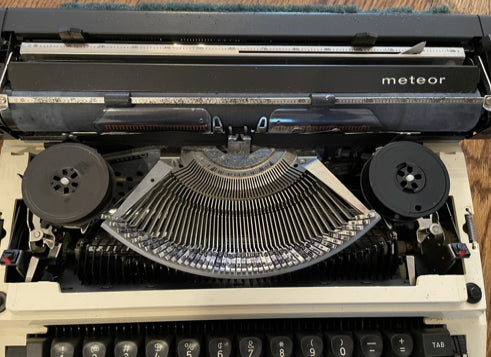 Vintage Adler Meteor Electric Typewriter With Hard Case - Eco Evolution