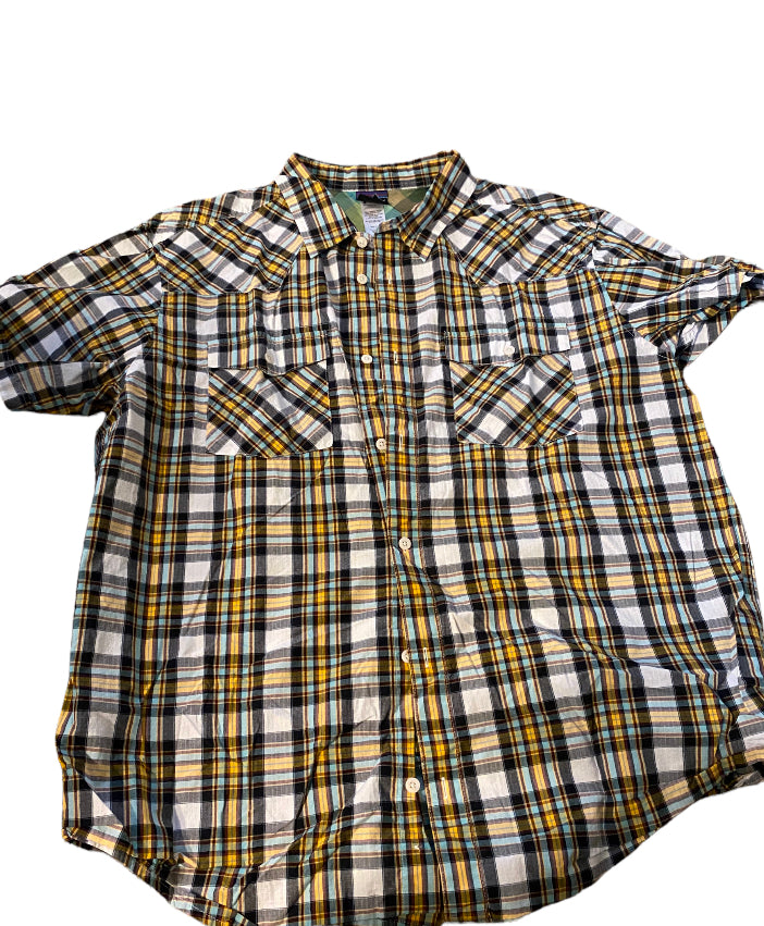 Patagonia Short Sleeve Plaid Shirt - XL- pre-loved