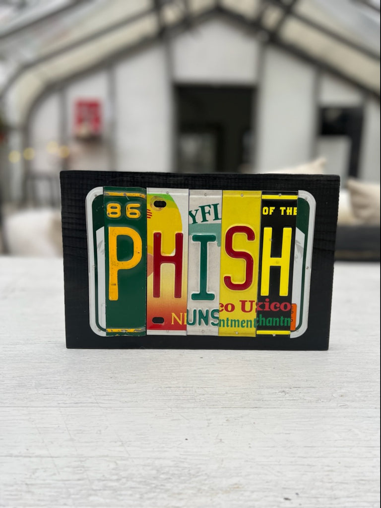 Signs made from License Plates - Eco Evolution